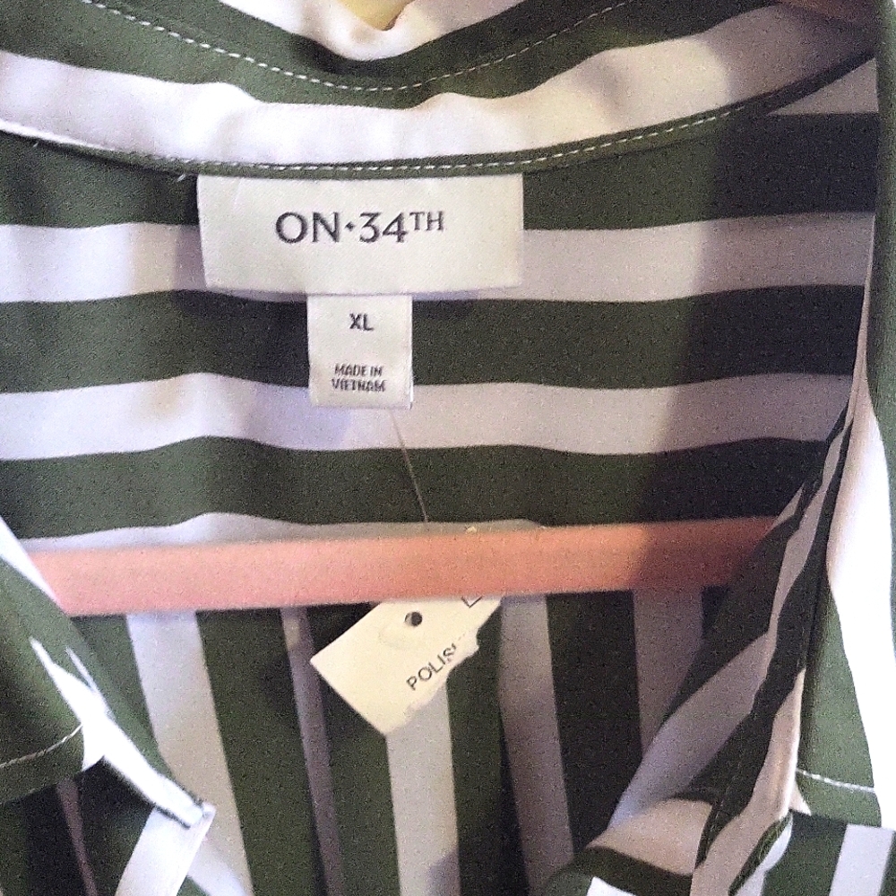 Chic Striped Green and White Blouse - Picture 2 of 7